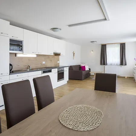 מלון דירות Pichler 3*