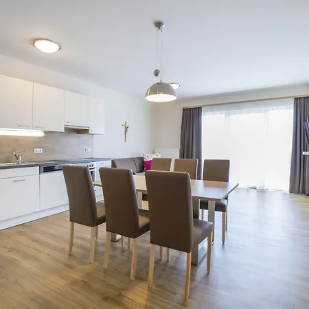 Pichler アパートホテル