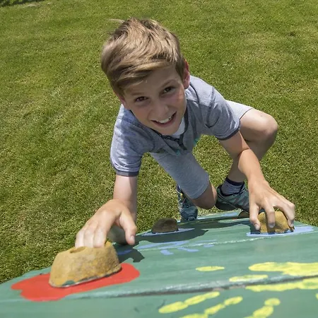 アパートホテル Pichler